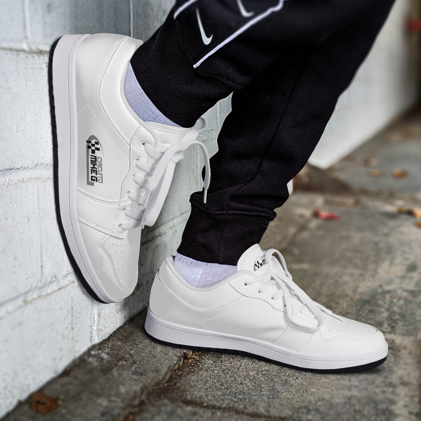 CIRCUITO MIKE G Low-Top Leather Sneakers - circuit white